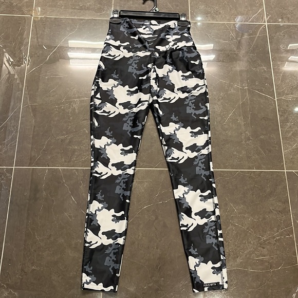 Public Myth leggings - Picture 4 of 4